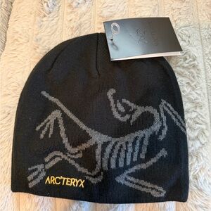 Arc'teryx Black and Gray Logo Beanie